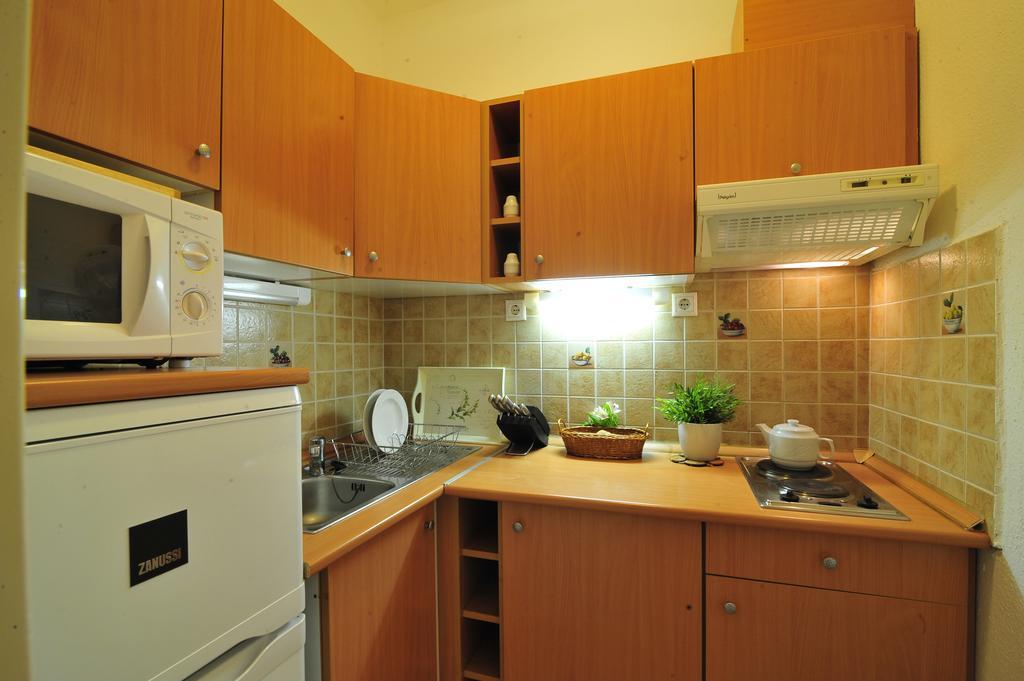 Apartman Hotel Buk Exterior foto