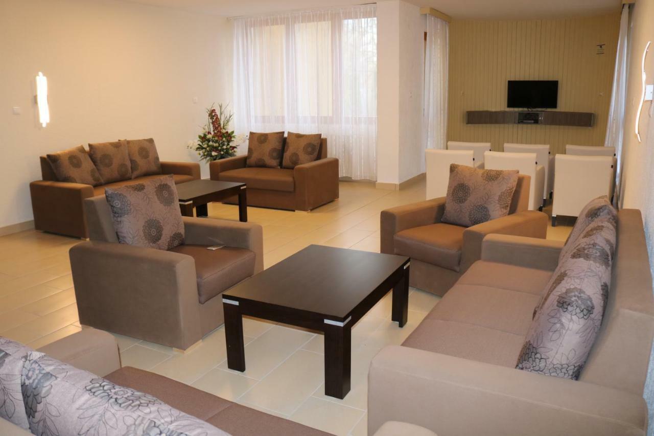 Apartman Hotel Buk Exterior foto